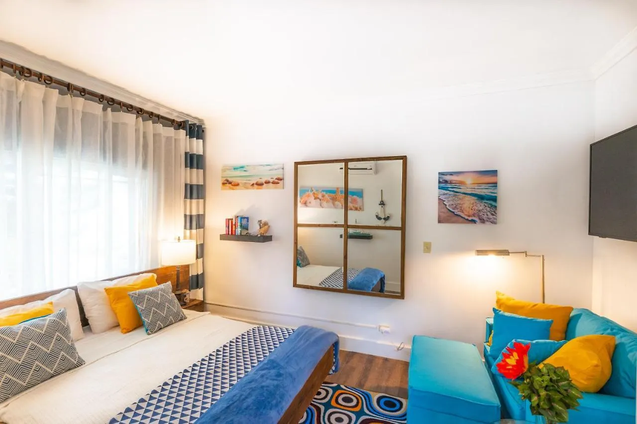 Apartment Lemon Cottage - At Orange Hill Nassau Bahamas