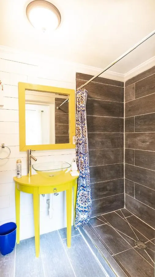 Lemon Cottage - At Orange Hill Nassau